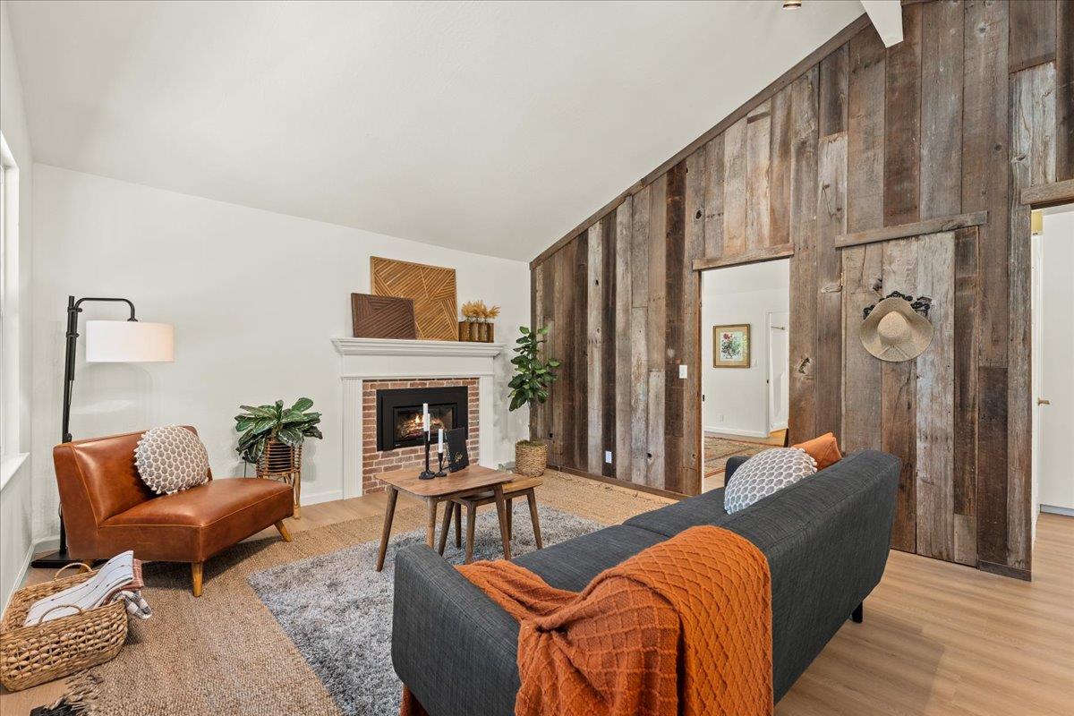 12 Summit Avenue