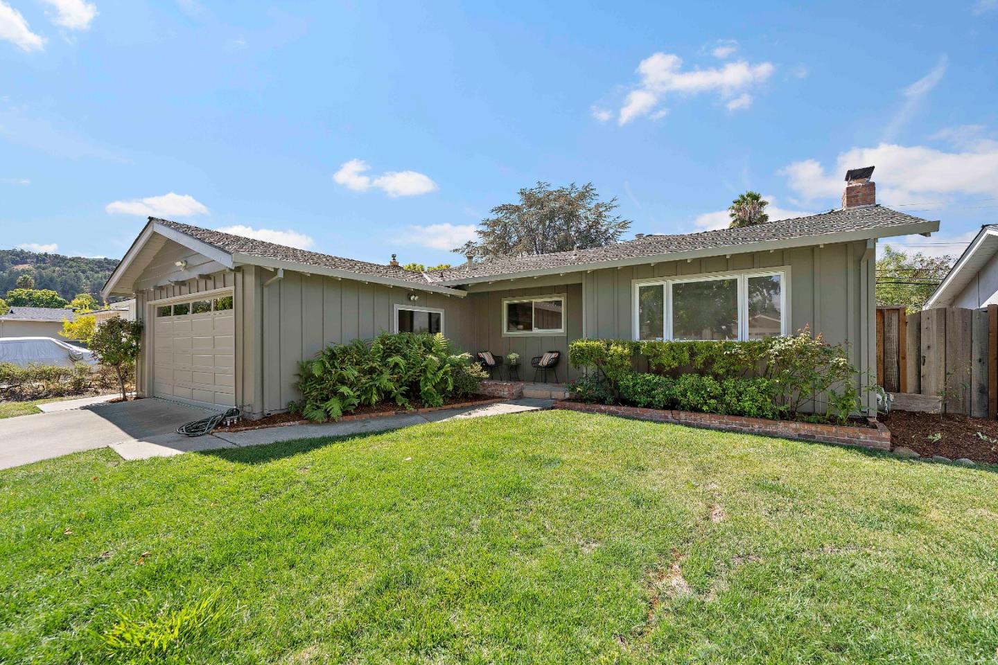 5485 Sharon Lane