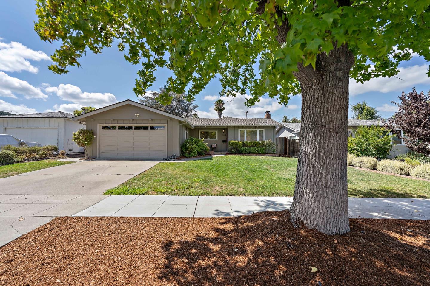 5485 Sharon Lane