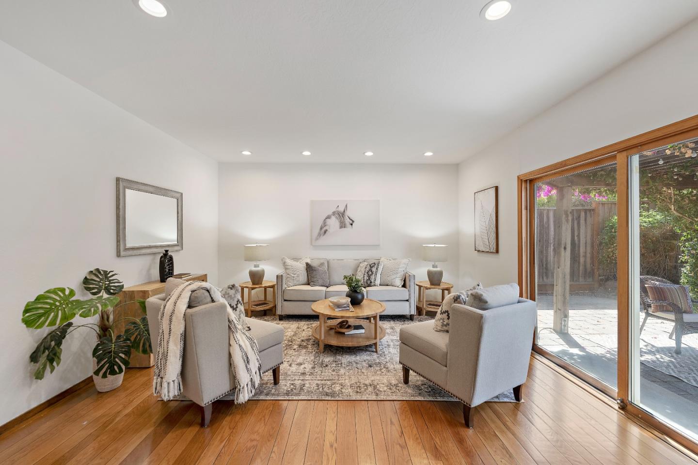 5485 Sharon Lane