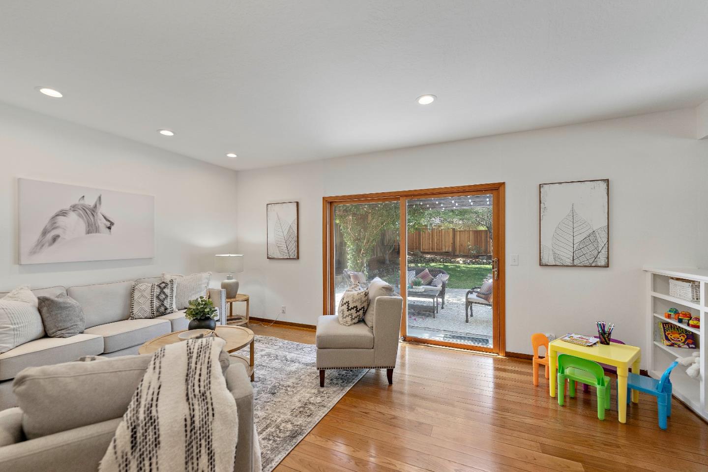 5485 Sharon Lane