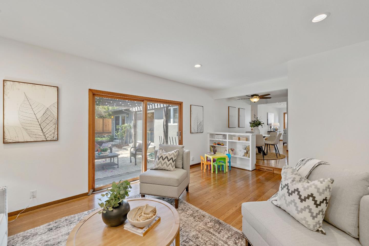 5485 Sharon Lane