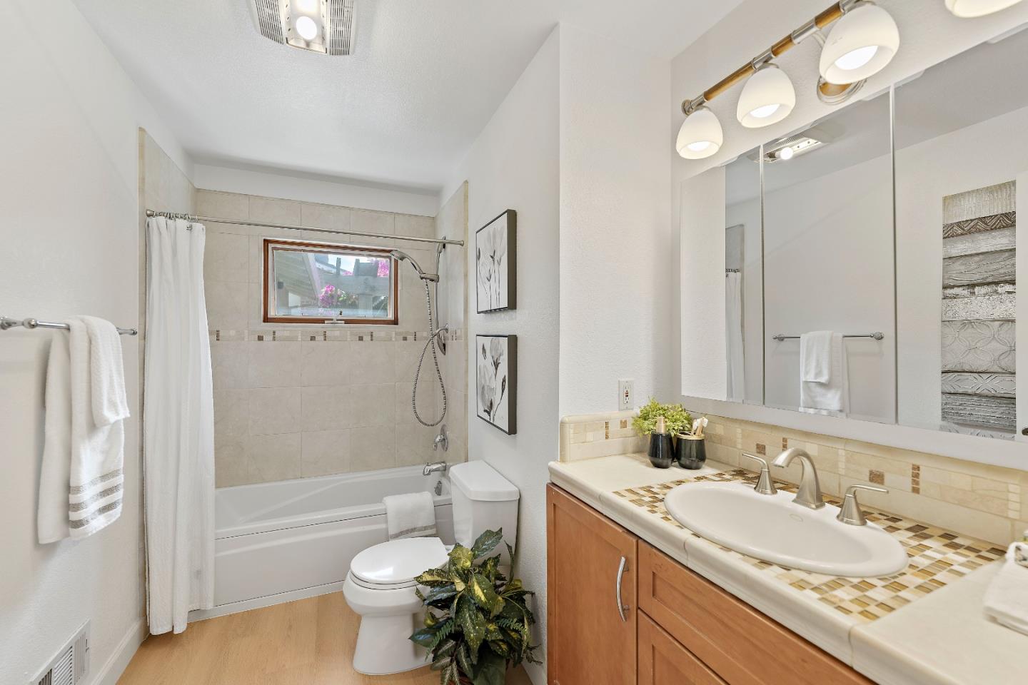 5485 Sharon Lane
