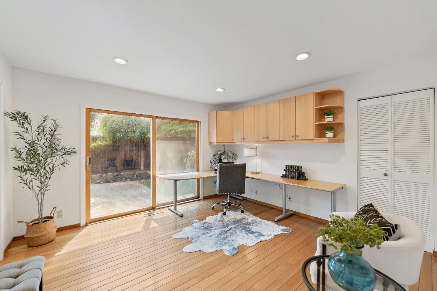 5485 Sharon Lane