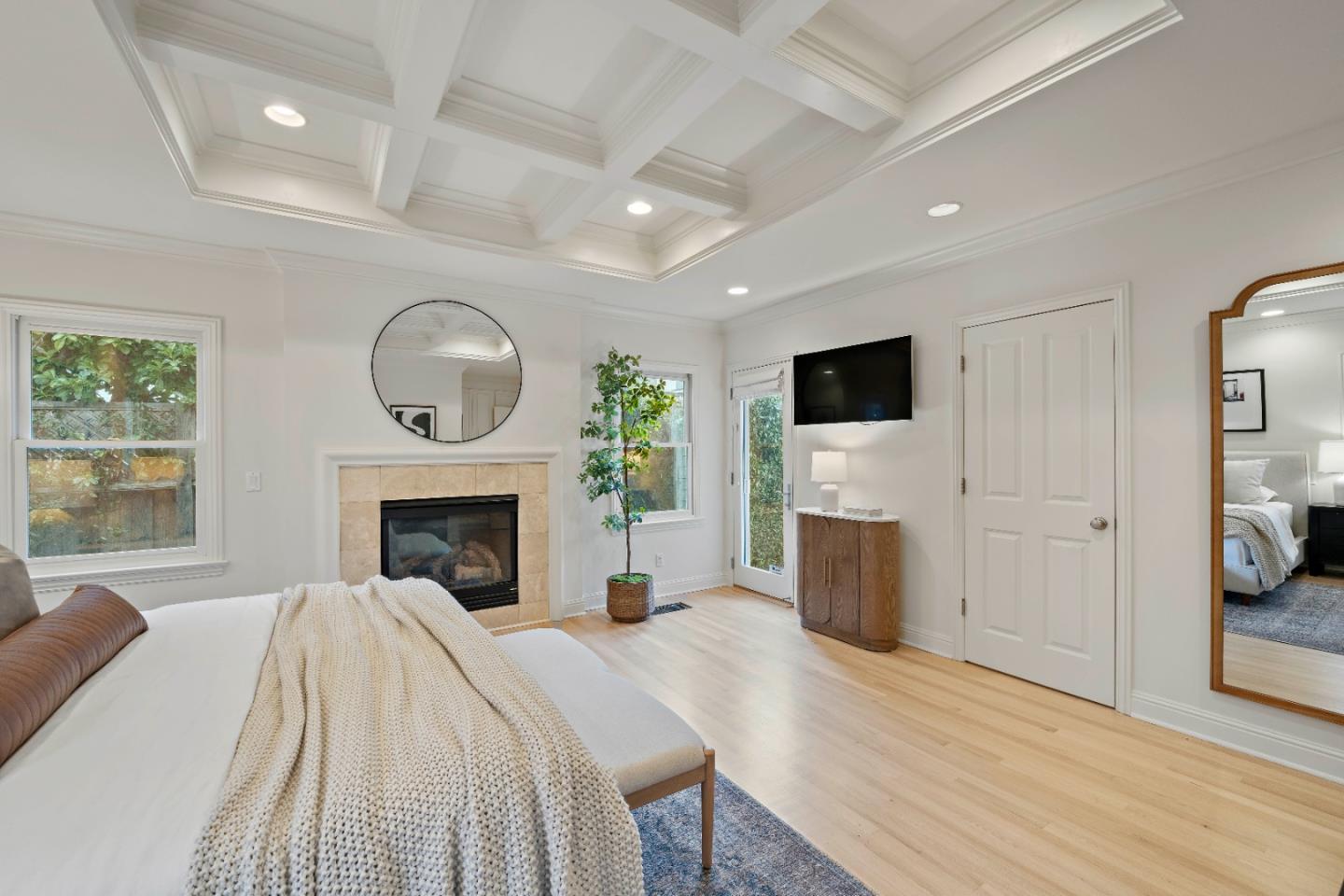 14 Cross Way