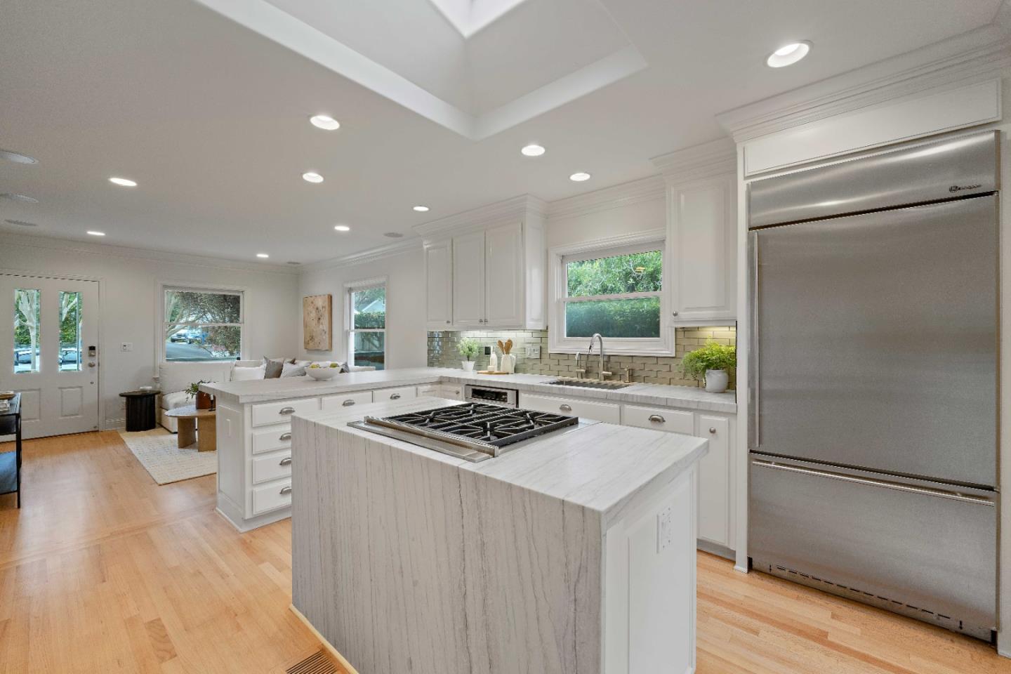 14 Cross Way