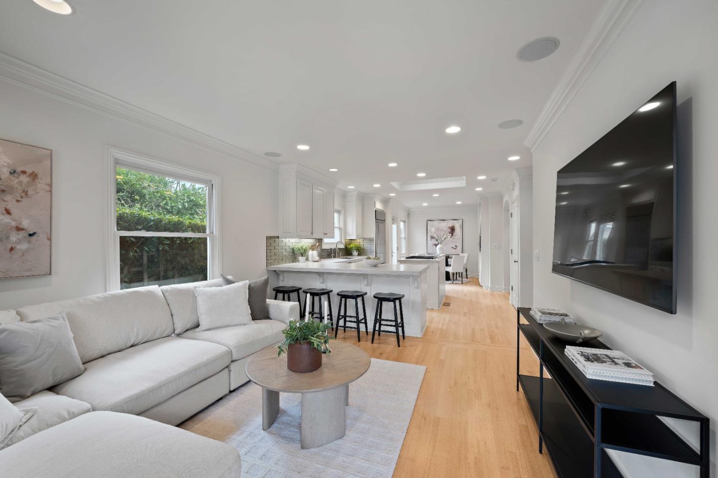 14 Cross Way