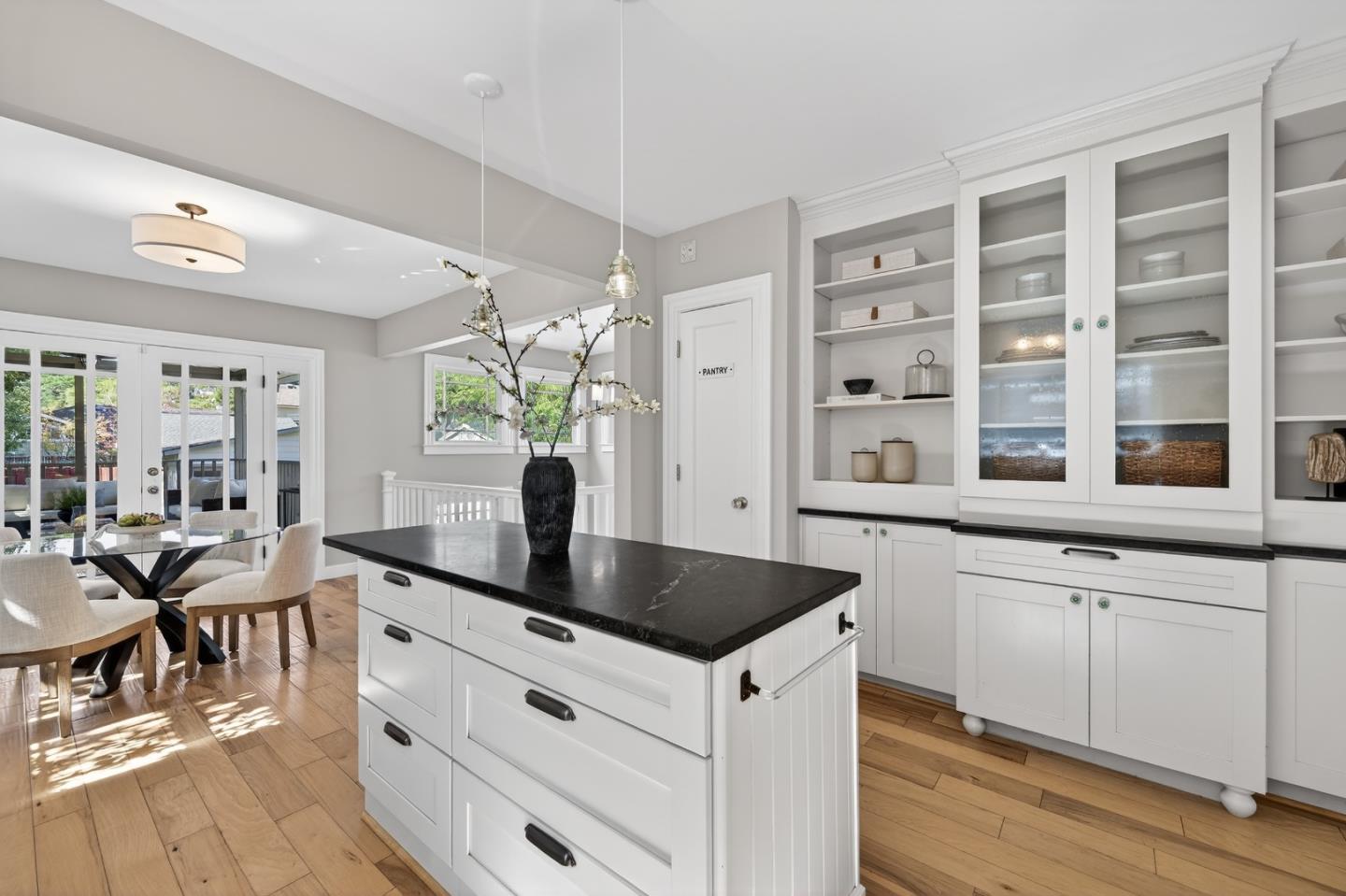 136 Loma Alta Avenue