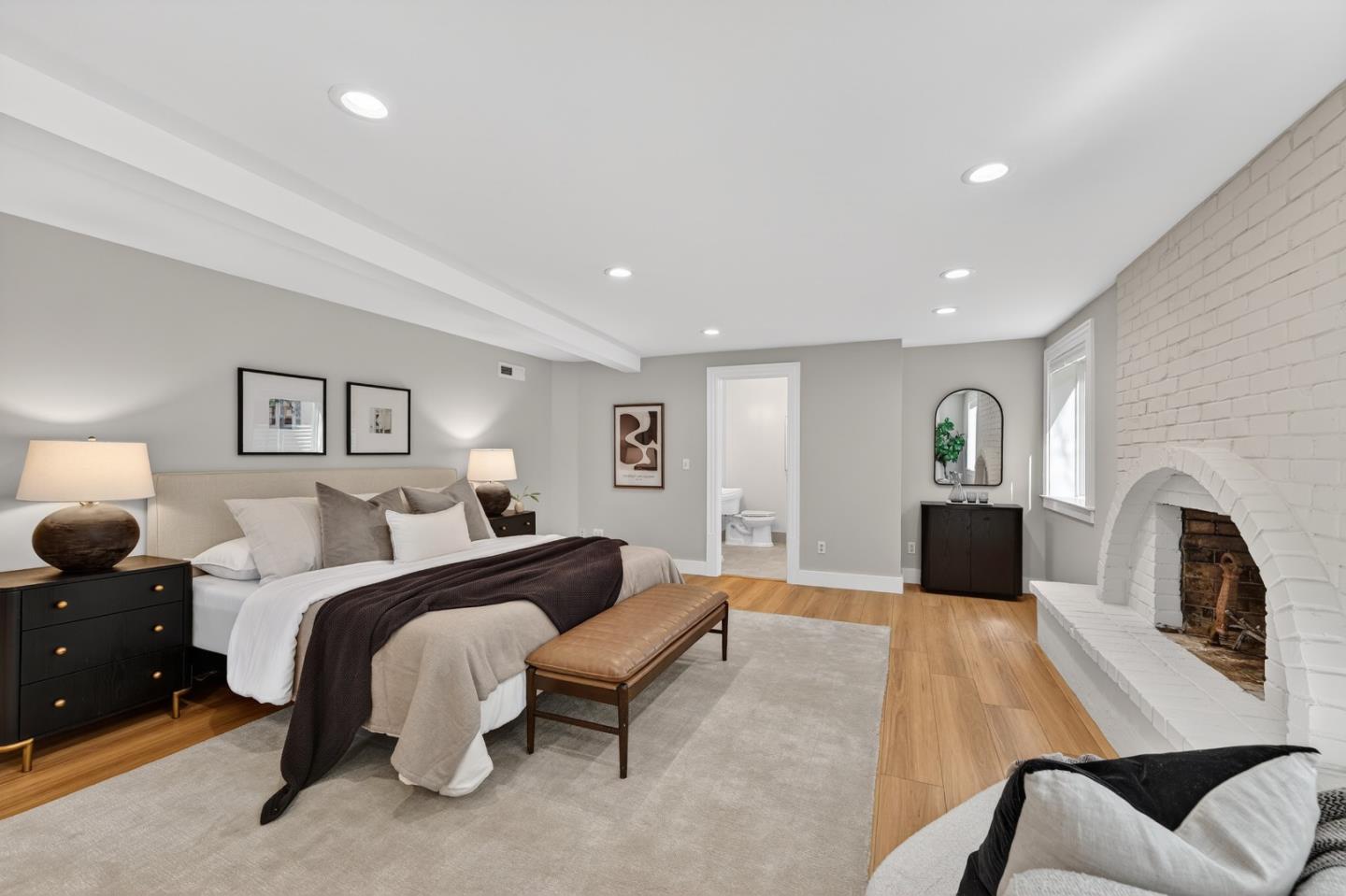 136 Loma Alta Avenue