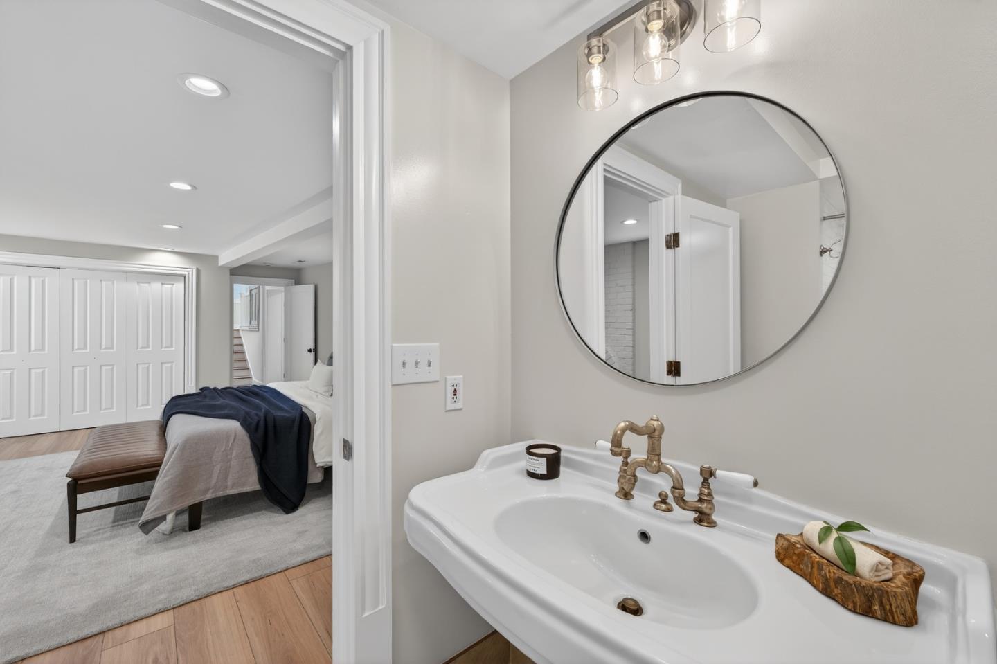 136 Loma Alta Avenue