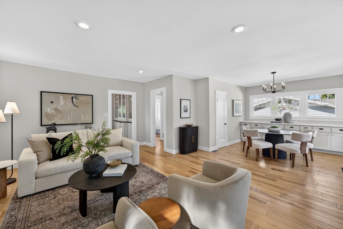 136 Loma Alta Avenue