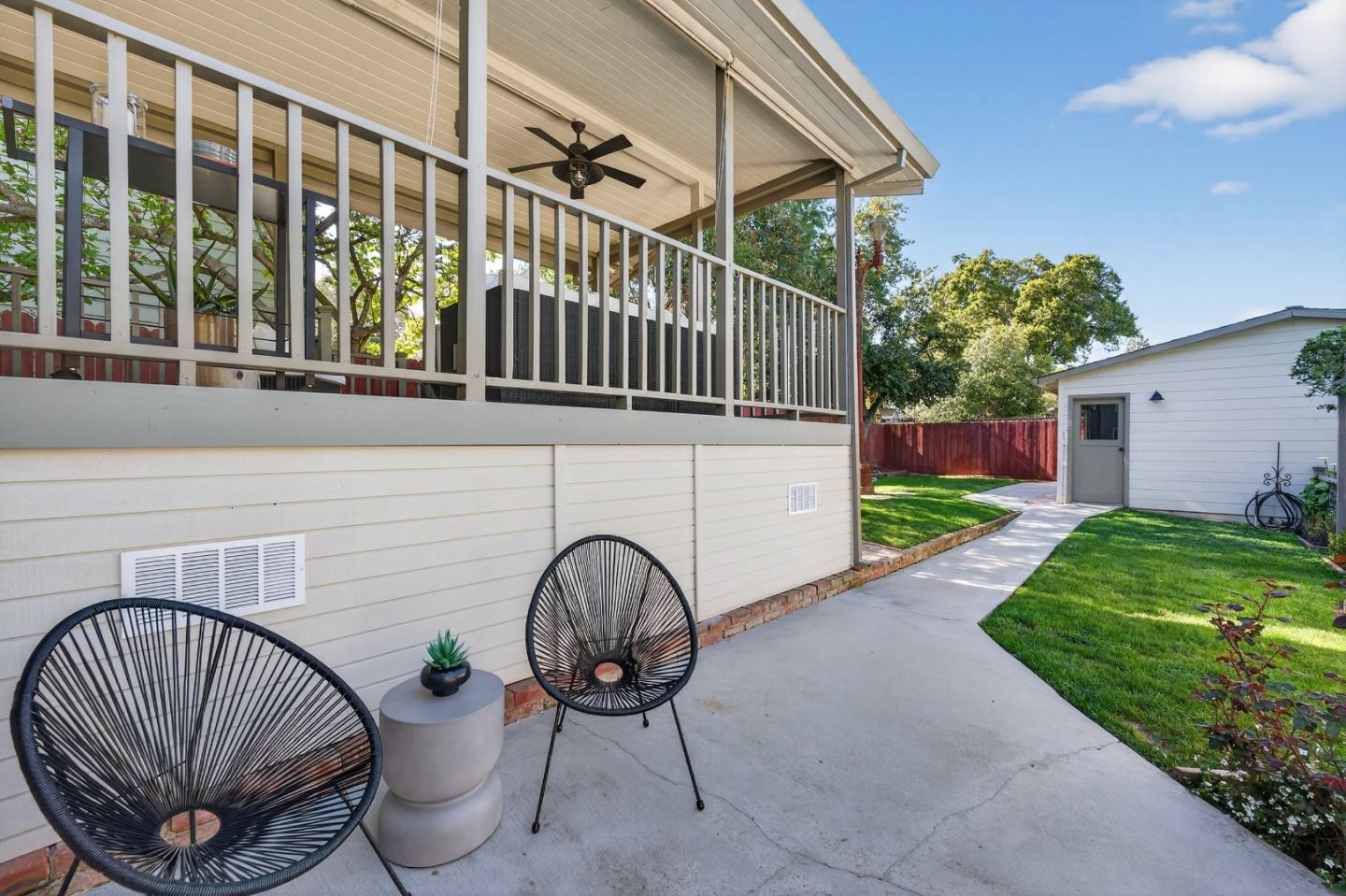 136 Loma Alta Avenue