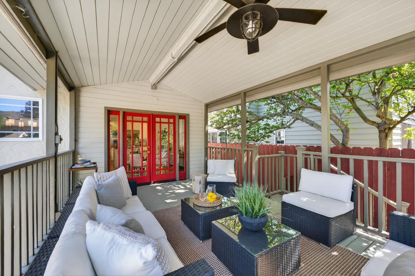 136 Loma Alta Avenue