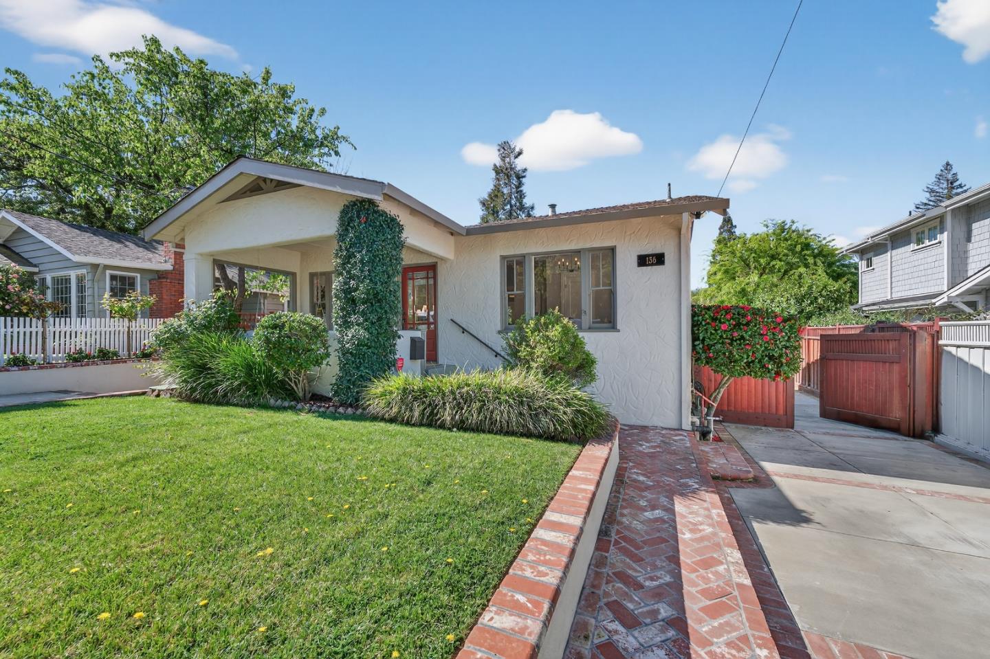 136 Loma Alta AVE