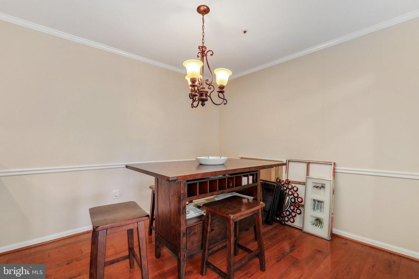 2704 Summerview WAY Unit: 304