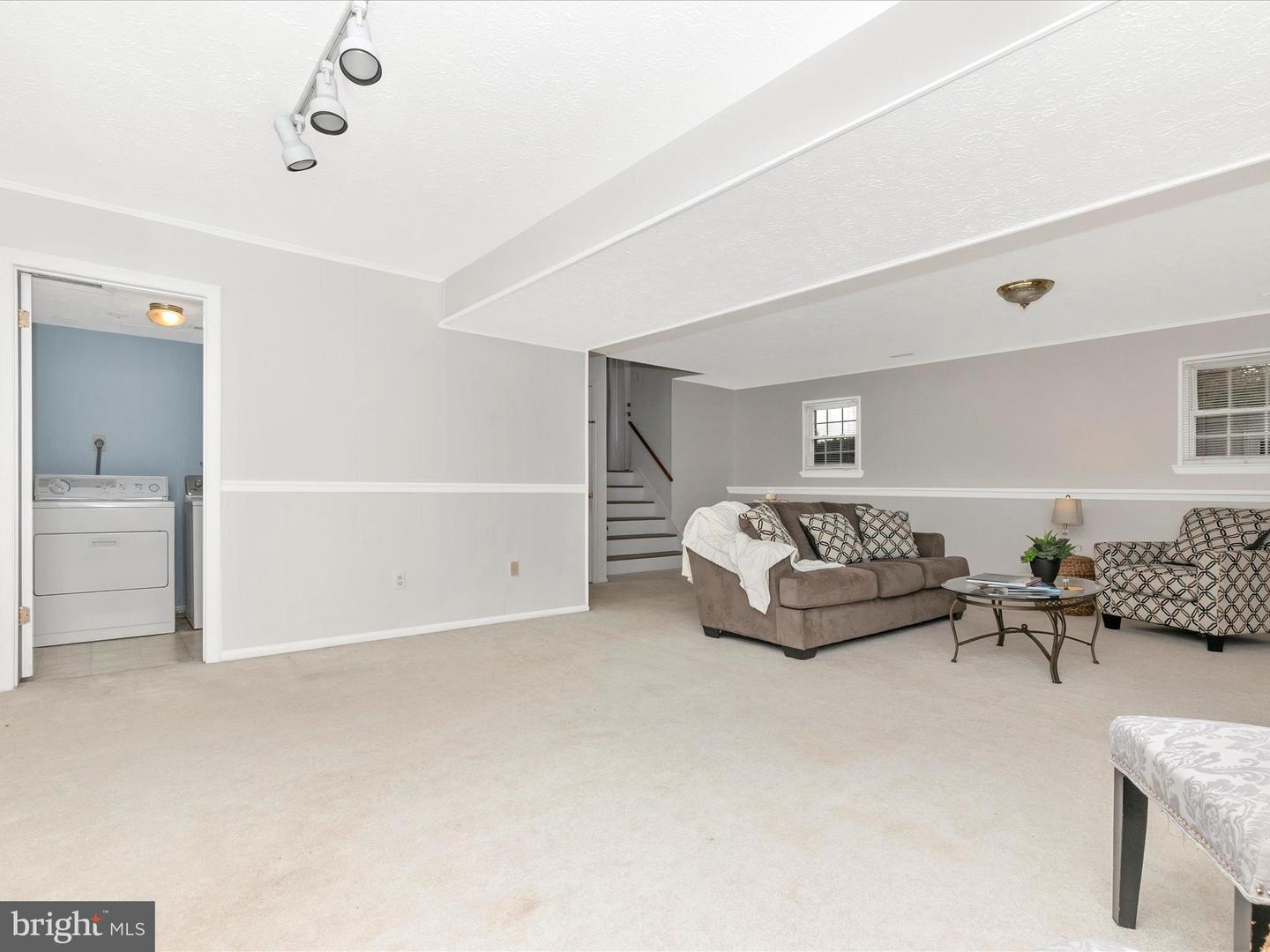 332 Silky Oak COURT