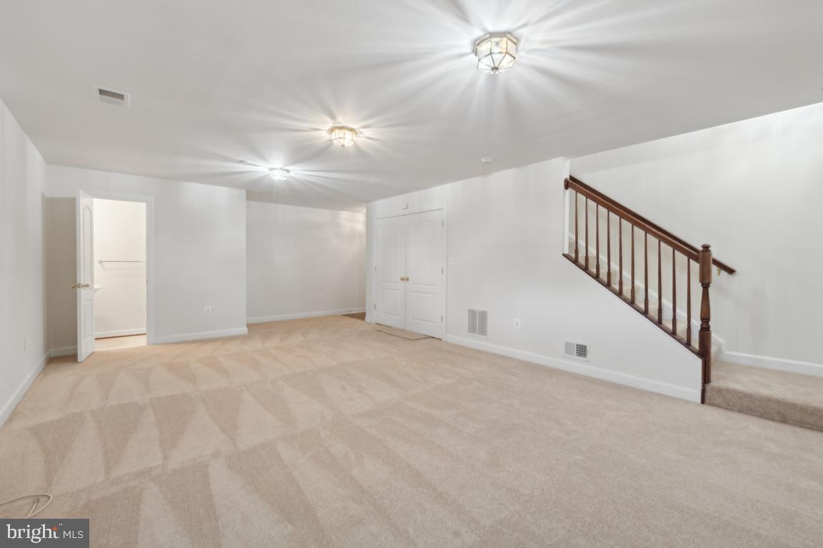 3426 Carriage Walk Ct #13-B