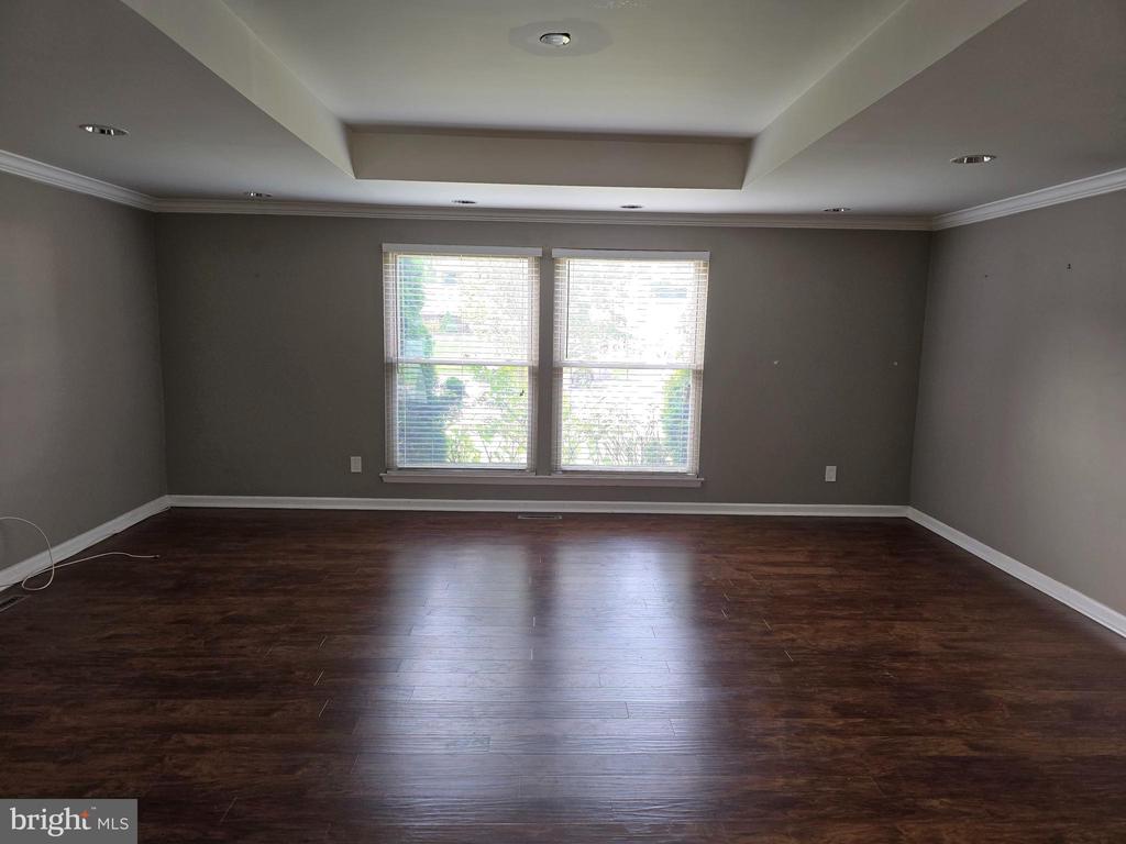 8343 SCOTTS LEVEL ROAD