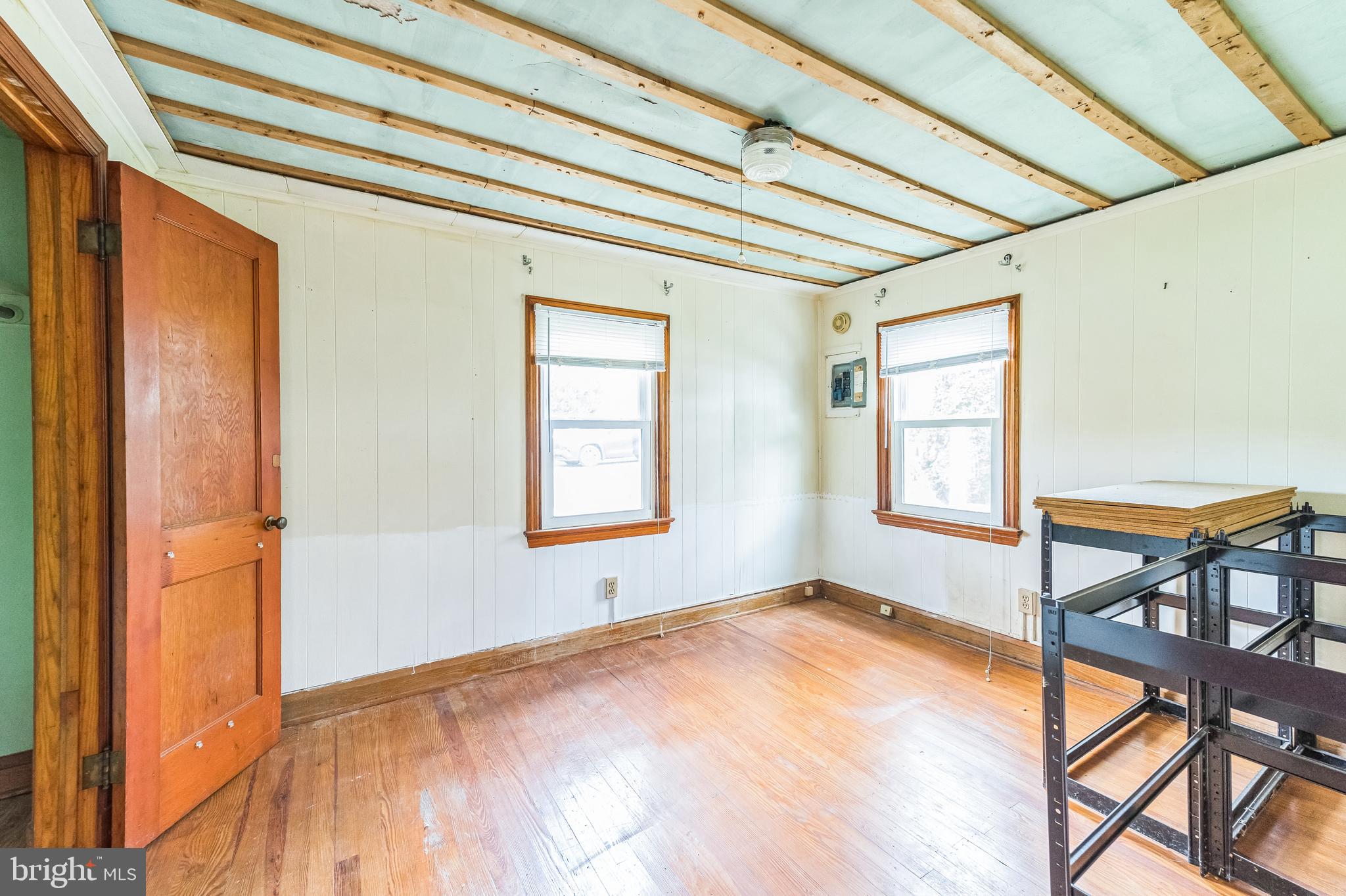 13816 HANOVER PIKE