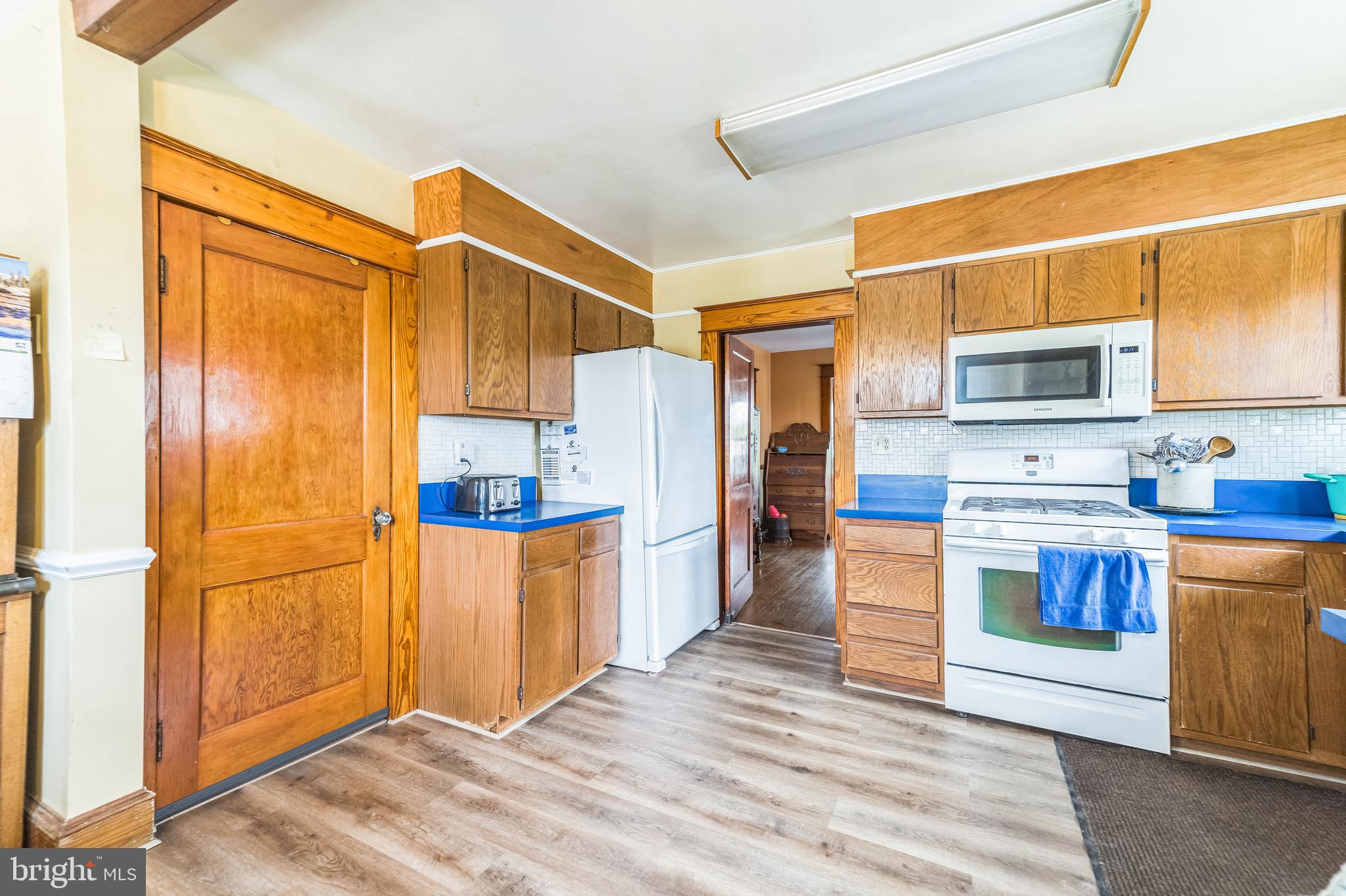 13816 HANOVER PIKE
