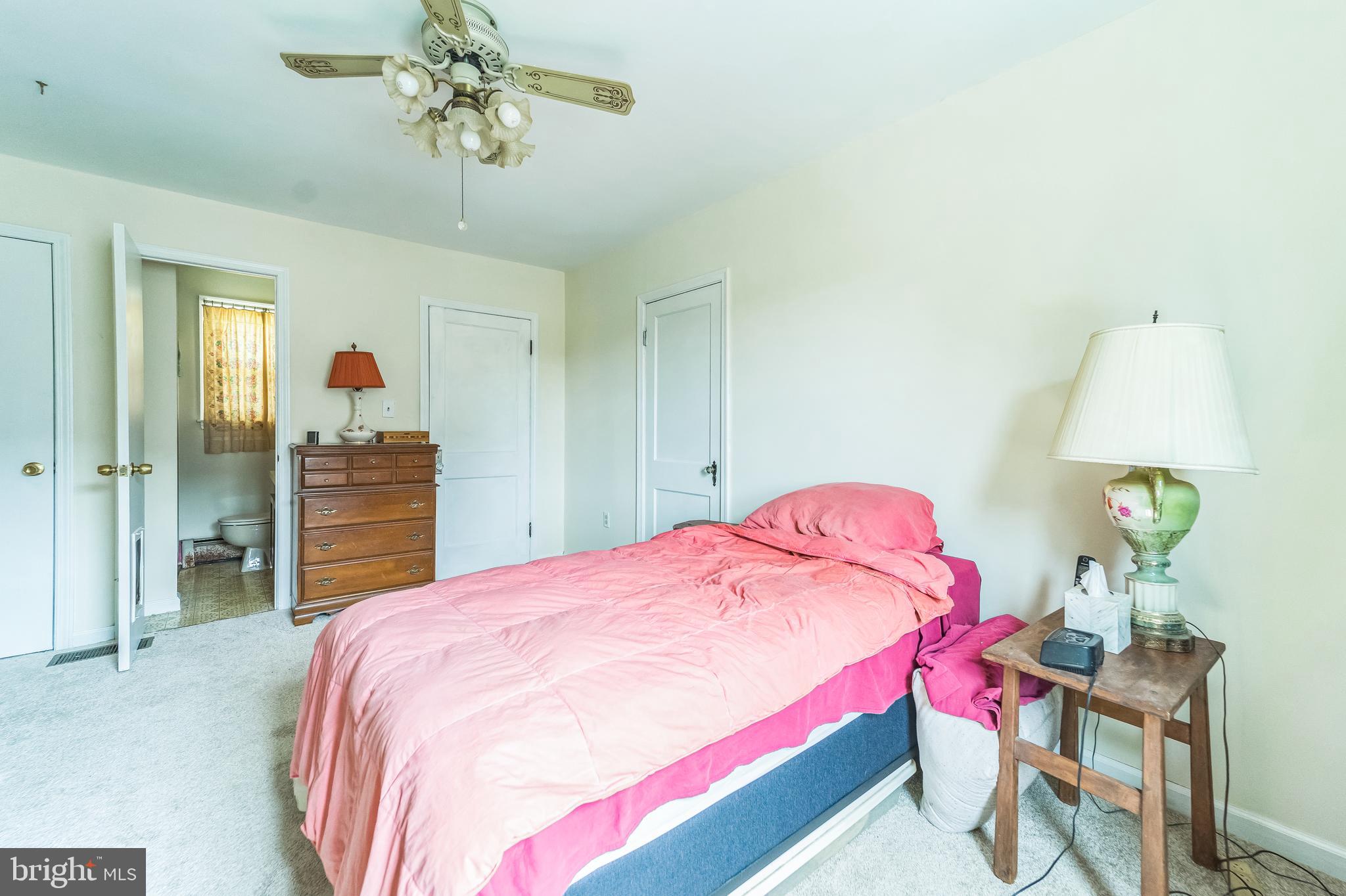 13816 HANOVER PIKE