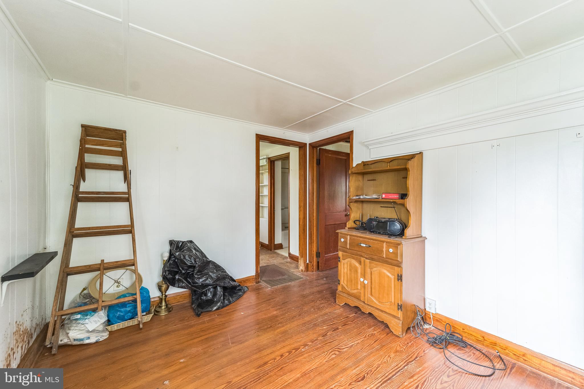 13816 HANOVER PIKE