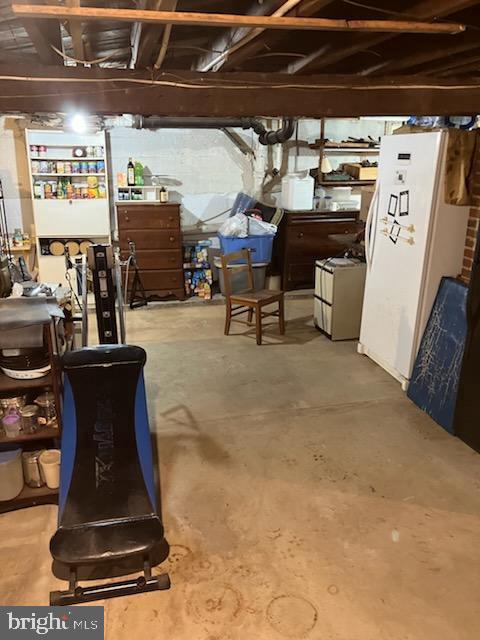 13816 HANOVER PIKE