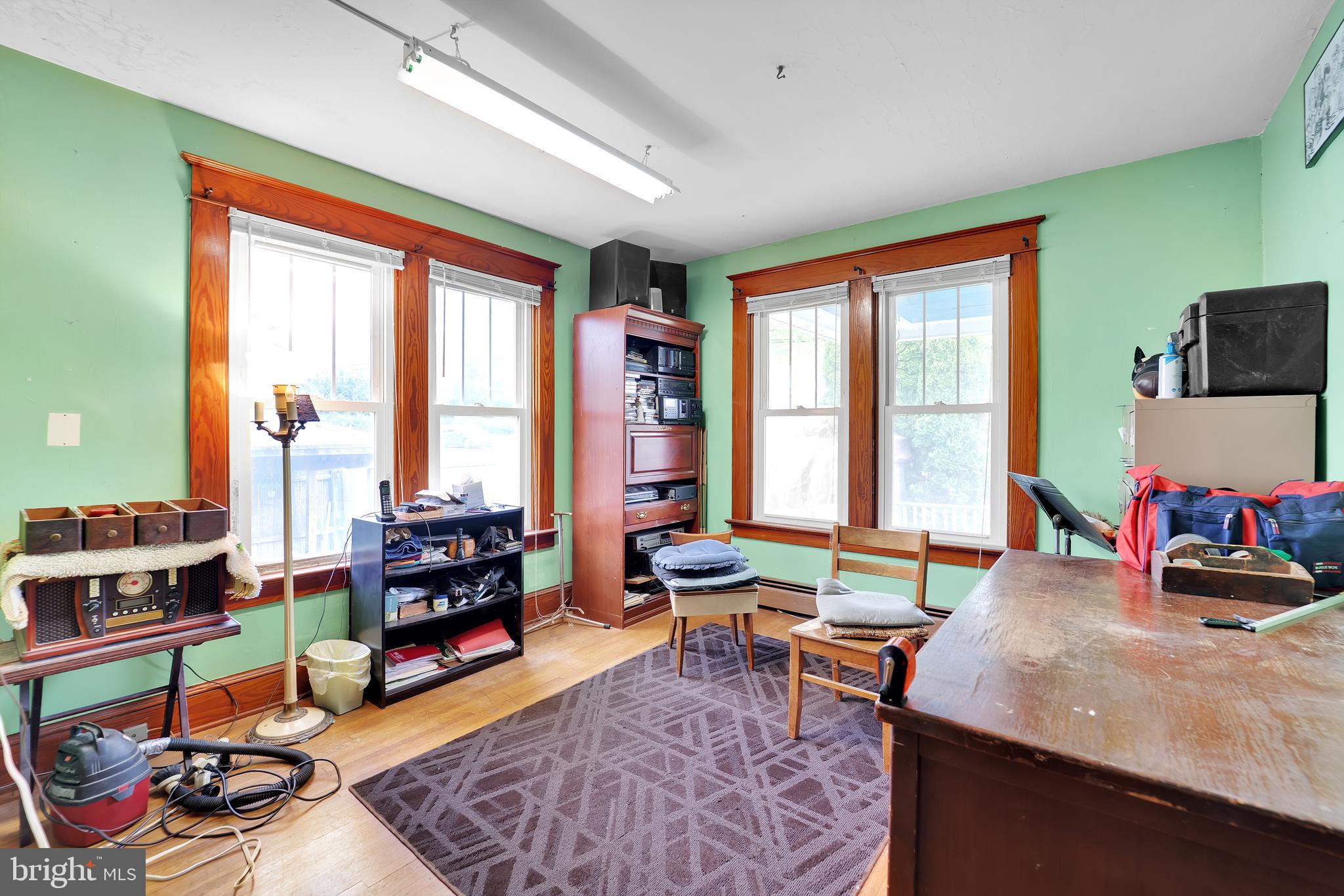 13816 HANOVER PIKE