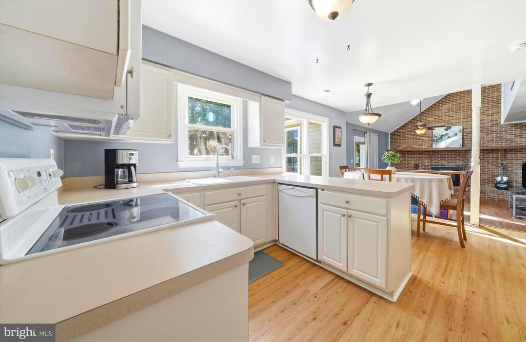3504 FOX RIDGE ROAD