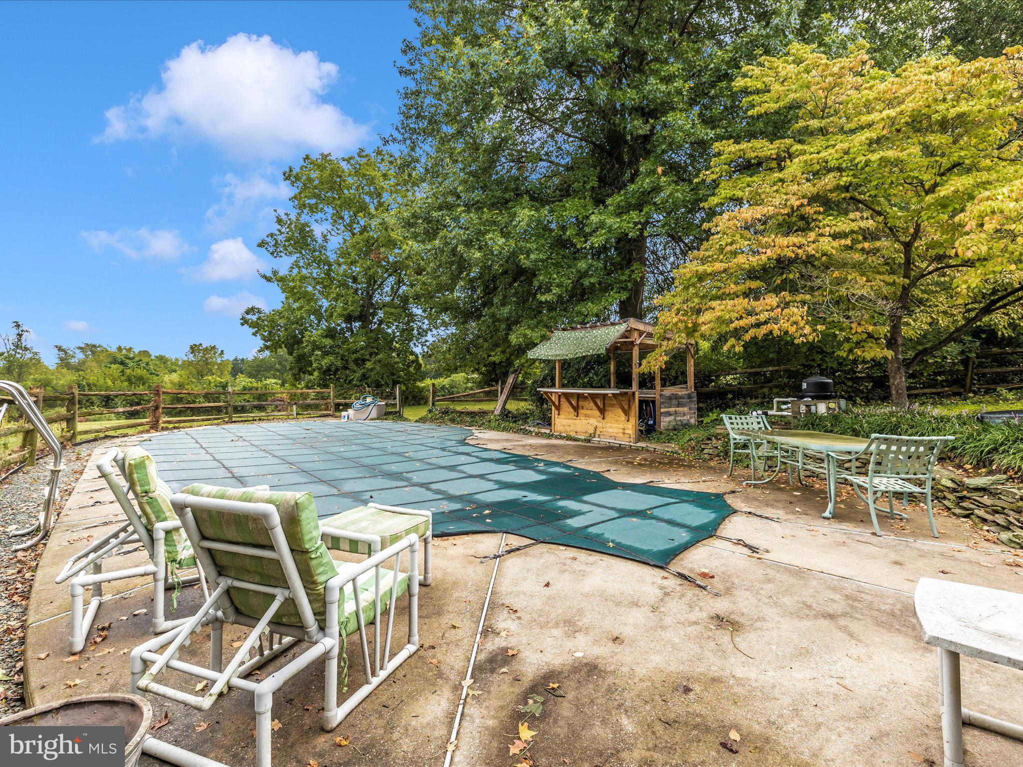 1433 NICODEMUS ROAD