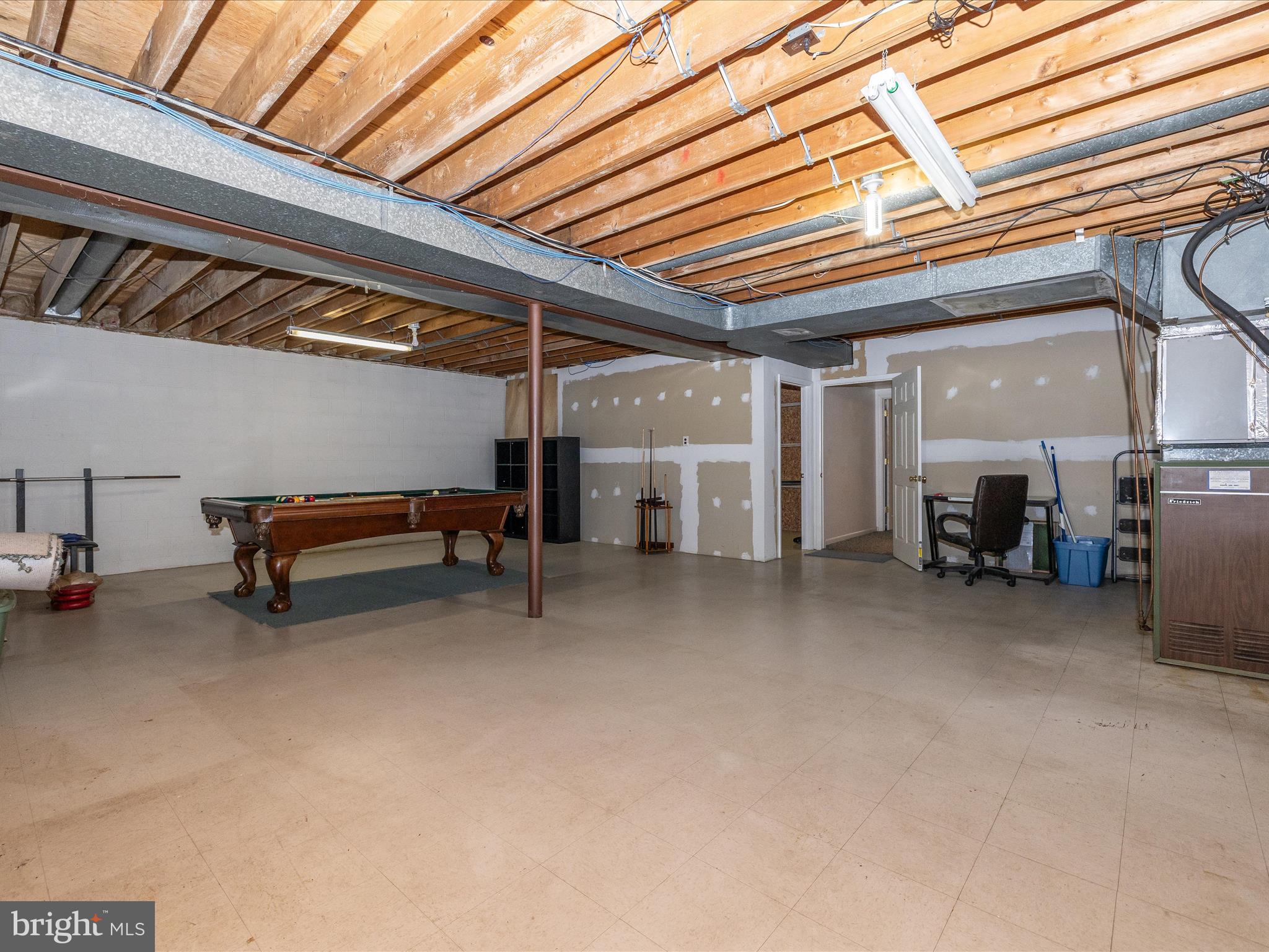 1433 NICODEMUS ROAD