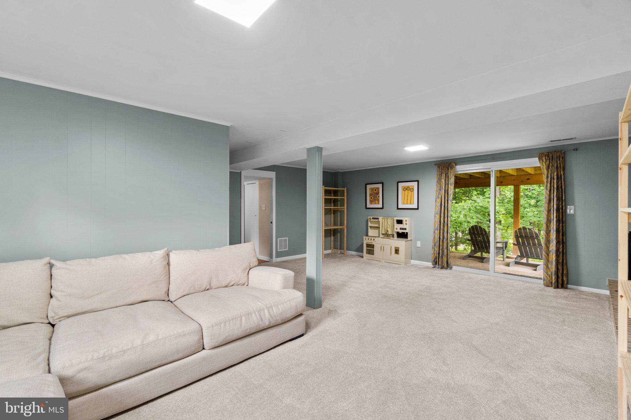 5801 Dale Dr