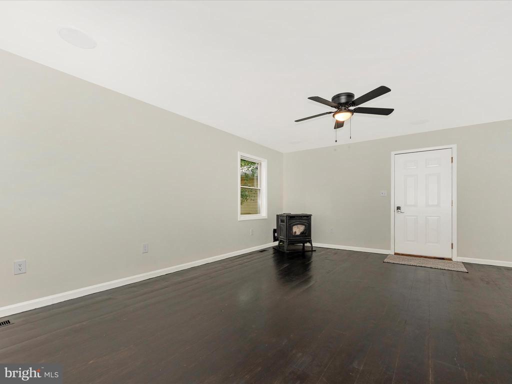 2804 Hollingsworth Rd