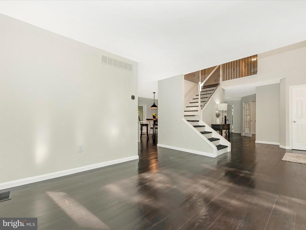 2804 Hollingsworth Rd