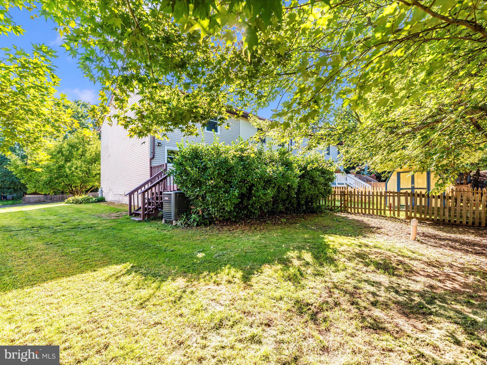 793 Windsor Ct