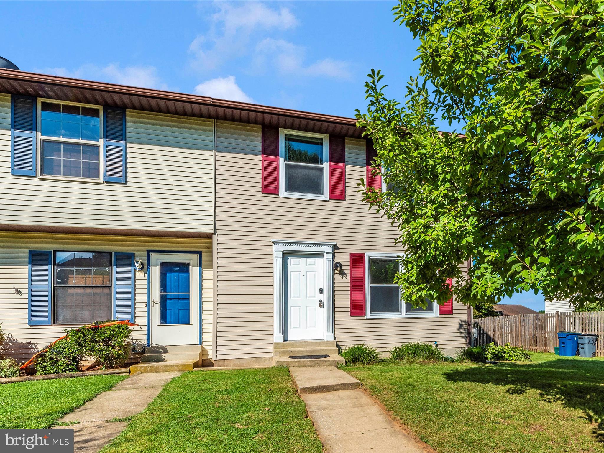 793 Windsor Ct