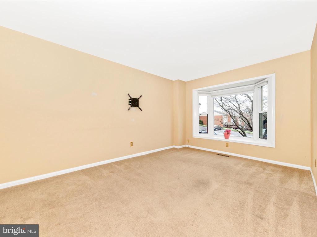 718 Robinwood Dr