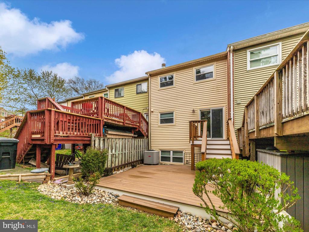 718 Robinwood Dr