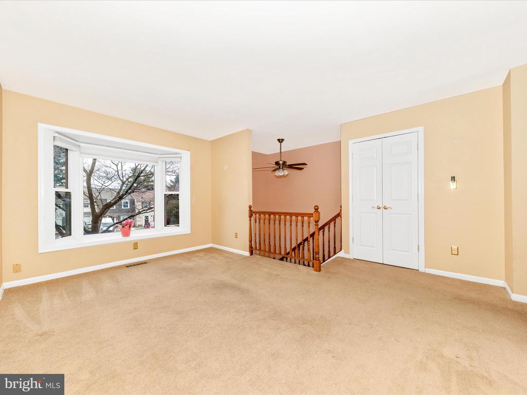 718 Robinwood Dr