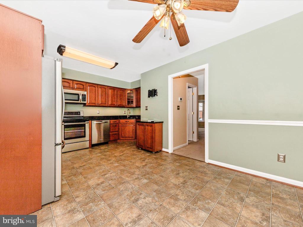 718 Robinwood Dr