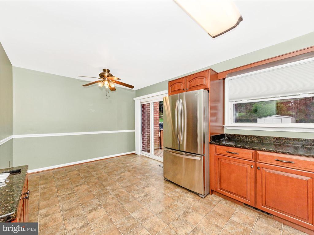 718 Robinwood Dr