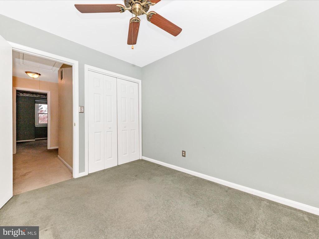 718 Robinwood Dr
