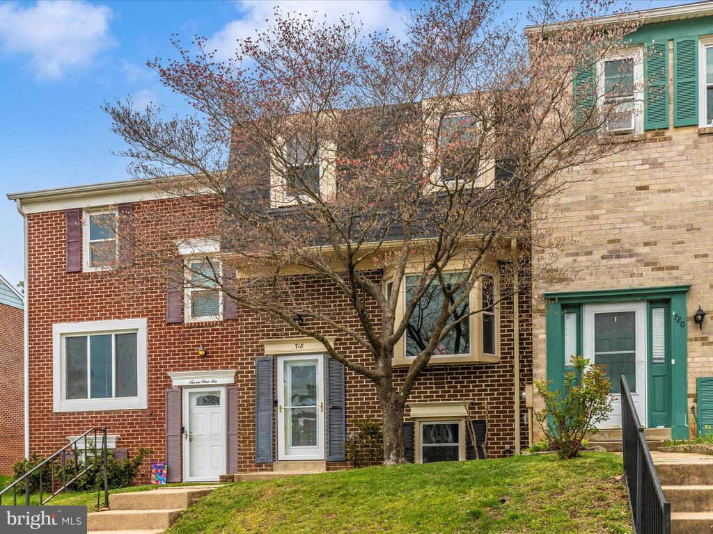 718 Robinwood Dr