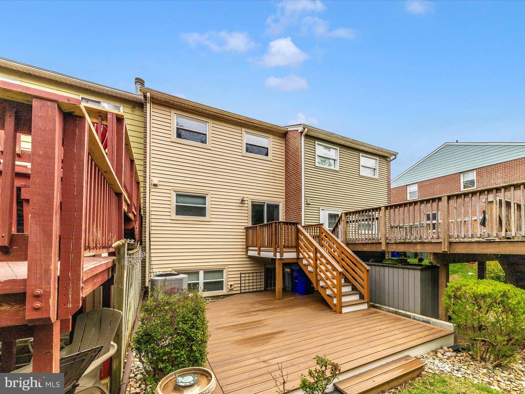 718 Robinwood Dr