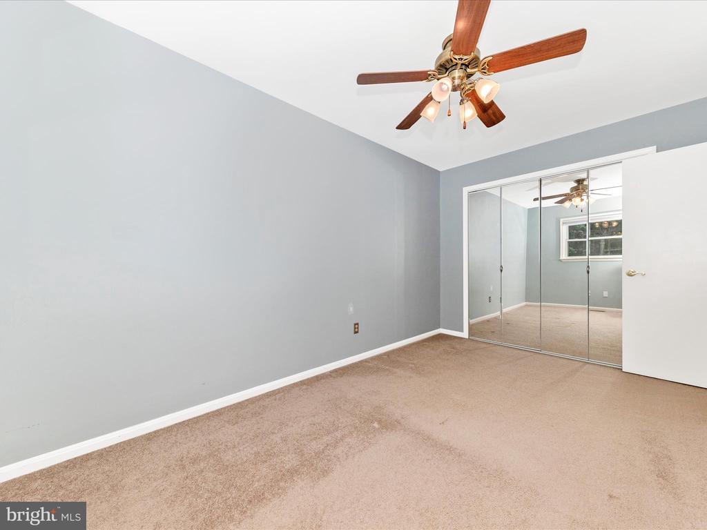 718 Robinwood Dr