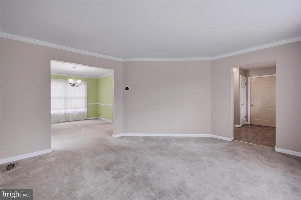 719 OBRECHT ROAD