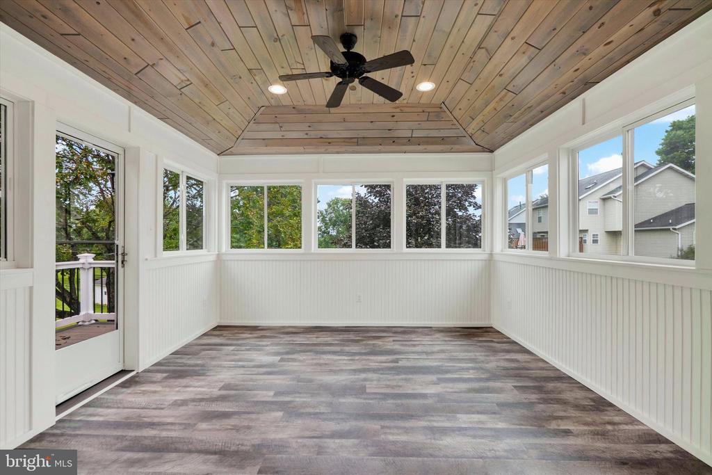 719 OBRECHT ROAD