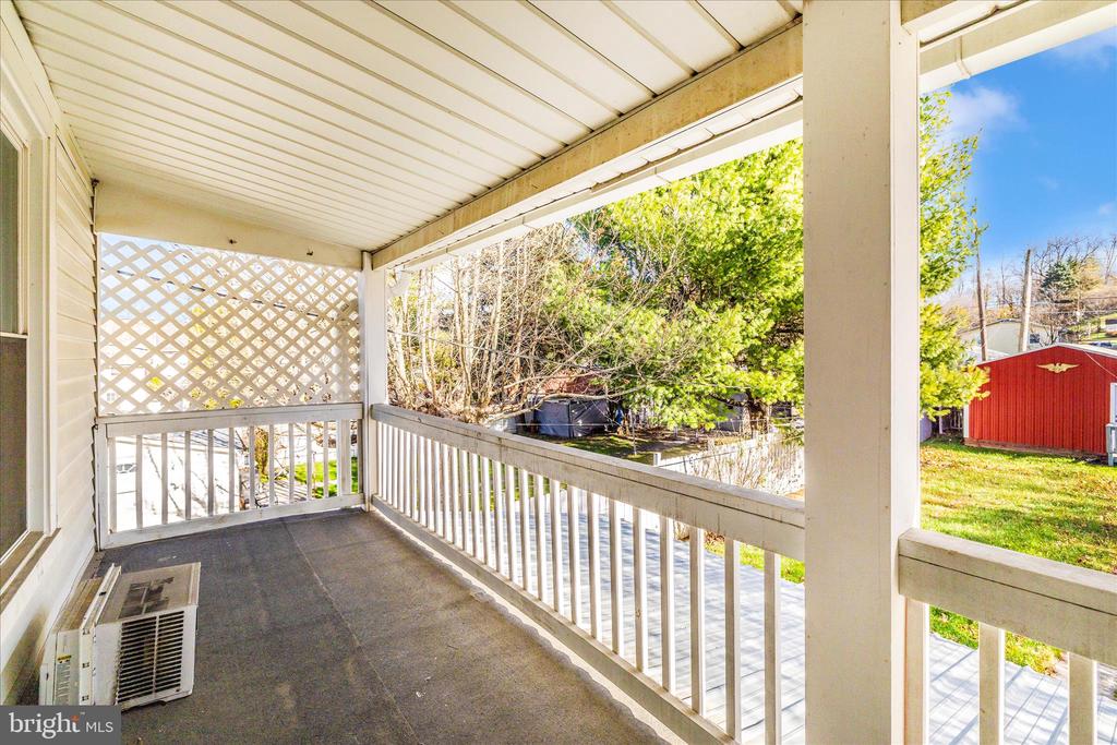 6 N FARQUHAR STREET