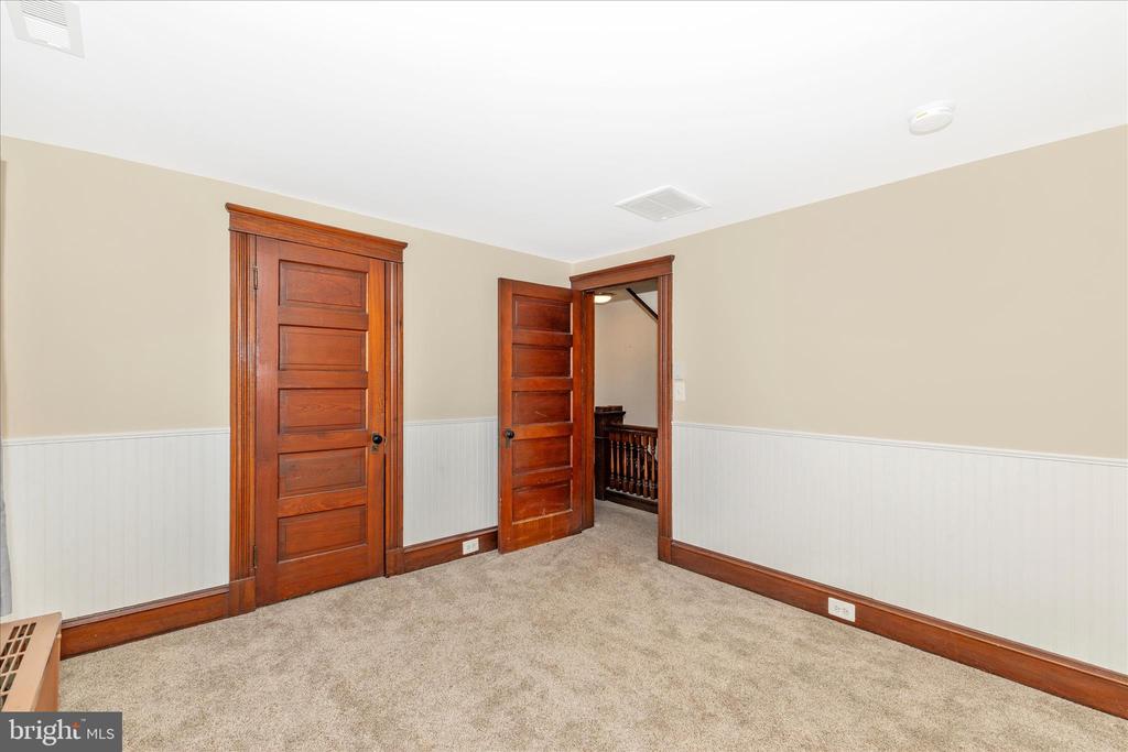 6 N FARQUHAR STREET