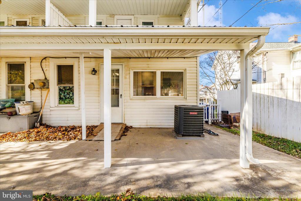 6 N FARQUHAR STREET